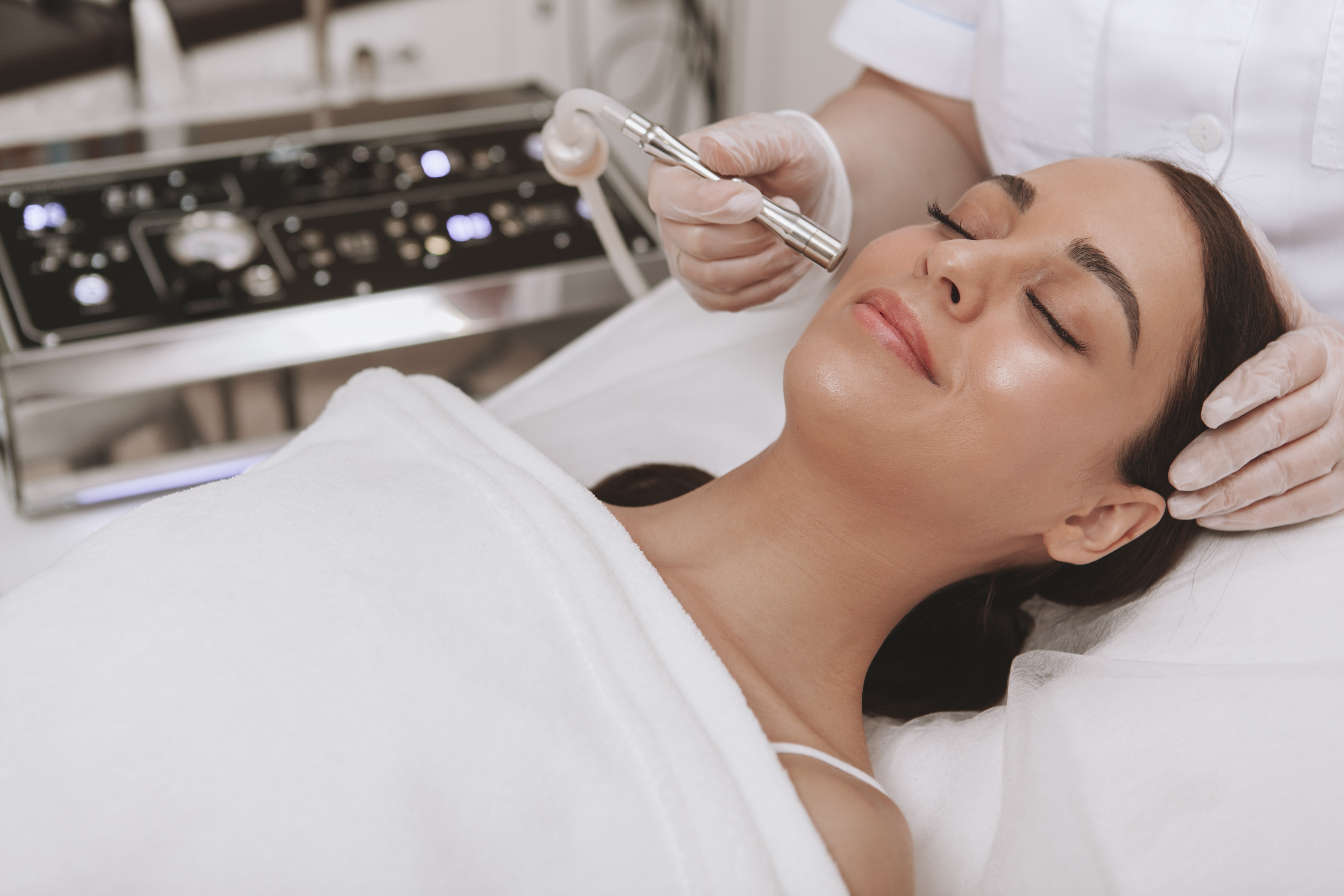 Diamant Microdermabrasion bei NEA Skin